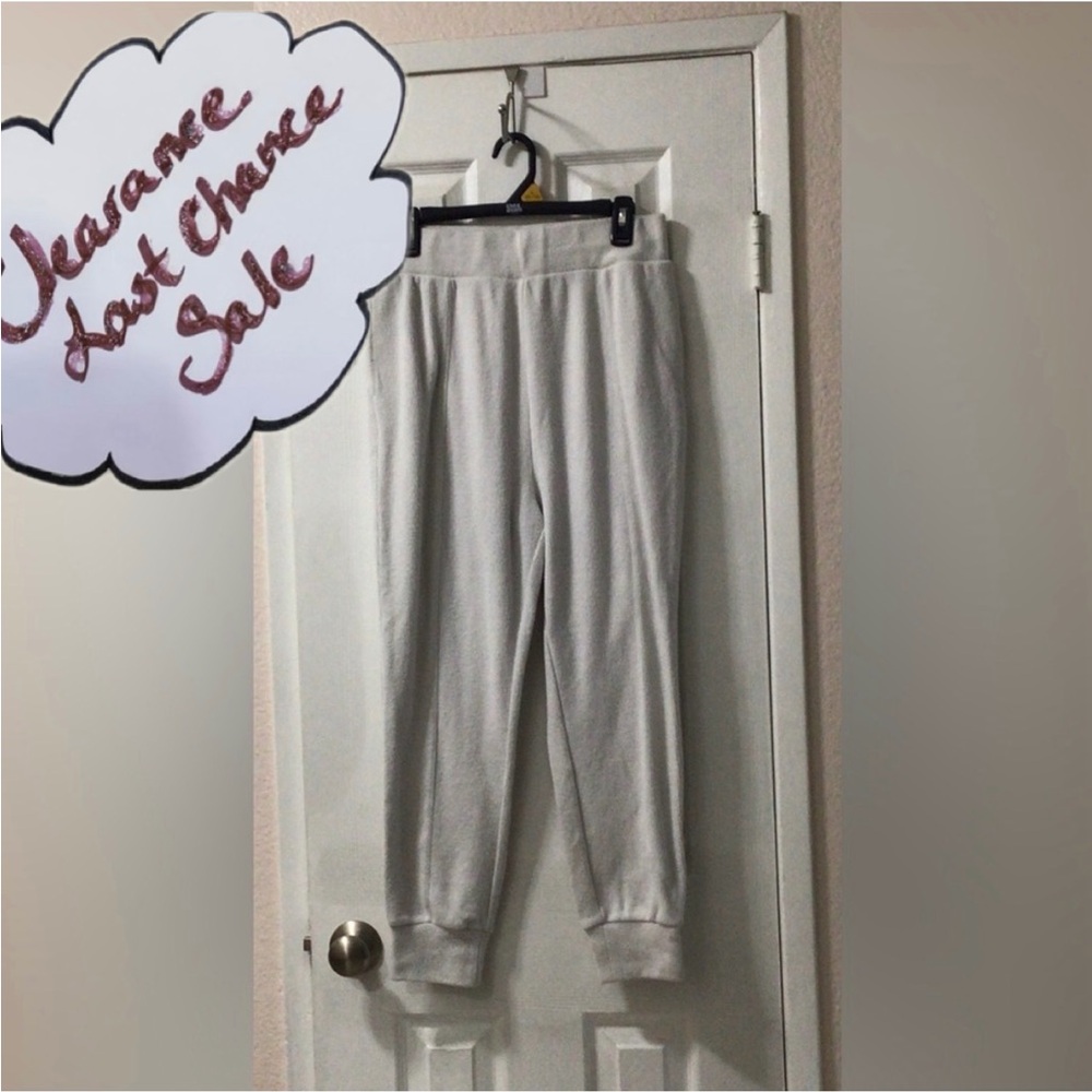 Steve Madden BB Dakota Women’s Size L Light Gray Knit Joggers W/Pockets
